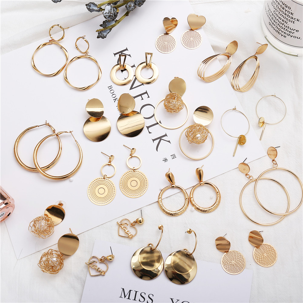 17KM Gold Geometric Dangle Earrings For Women New Design Round Heart Hollow Drop Earring Brincos Metal Statement Vintage Jewelry