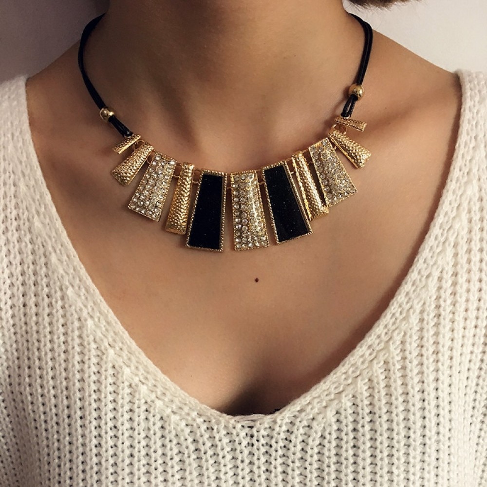 Newest Creative Fashion Design Enamel Bib Leather Braided Rope Chain Necklace Accessories Sexy Chain Irregular Geometry Pendant