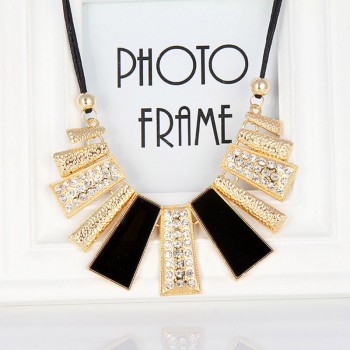 Newest Creative Fashion Design Enamel Bib Leather Braided Rope Chain Necklace Accessories Sexy Chain Irregular Geometry Pendant