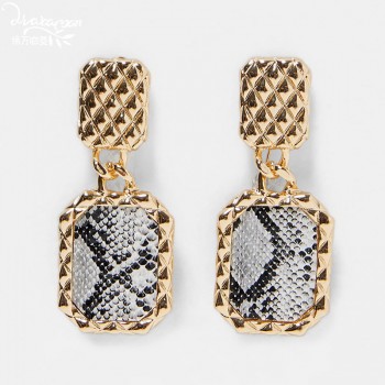 Dvacaman ZA Big Rectangle Metal Drop Earrings Women Party Hanging Earrings Handmade Trendy Statement Jewelry Gifts Female Bijoux