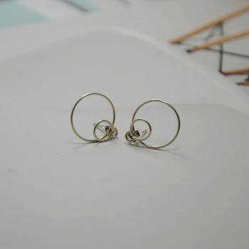 Domino Handmade Open Circle Stud Earrings jewelry minimalist geometric Front back