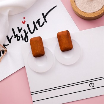 Simple Caramel color Acetate Earrings Fashion Geometric Leopard Earrings Exaggerated Transparent Acrylic Wooden Earrings Female