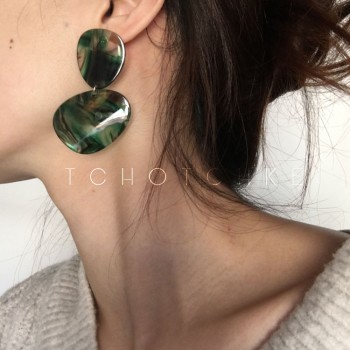 AOMU New Dark Green Geometric Round Big Circle Acrylic Statement Long Drop Earrings Acetic Acid Stone Earrings for Women Girl