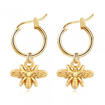 1pair Chic Gold Color Small Bee Pendant Hoop Earrings For Women Cute Stereoscopic Insect Earrings Fashion Jewelry Gift E542
