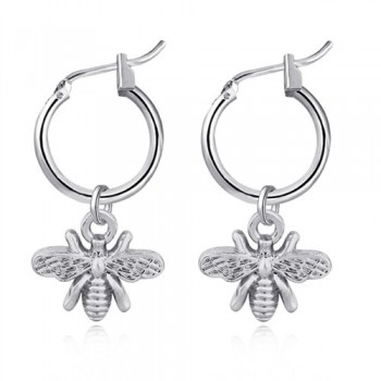 1pair Chic Gold Color Small Bee Pendant Hoop Earrings For Women Cute Stereoscopic Insect Earrings Fashion Jewelry Gift E542