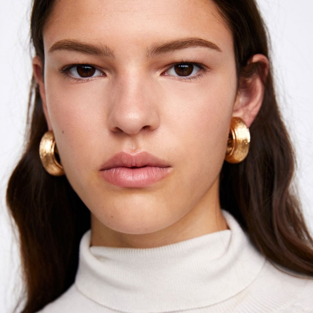 JUJIA Women Earrings Vintage Trendy Shiny Gold Metal Clip Earrings Statement Jewelry Brincos Wholesale