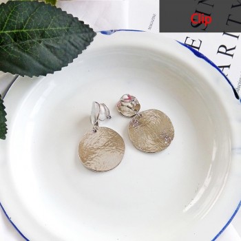 Metal Textured Round Disc Clip Earrings Without Piercing Statement Geometric Big Circle Earrings No Pierced hole