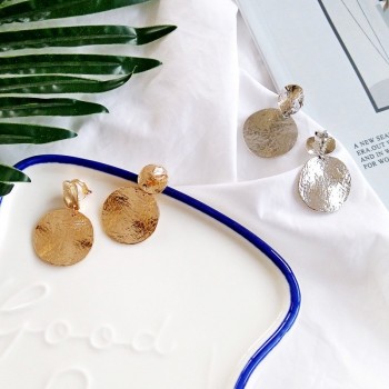 Metal Textured Round Disc Clip Earrings Without Piercing Statement Geometric Big Circle Earrings No Pierced hole