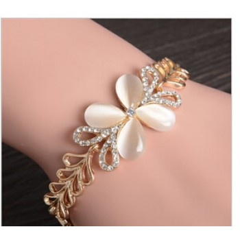Women Fashion Bridal Jewelry Flower Opal Charm Bracelets Gold Color Crystal Statement Bracelets amp; Bangles