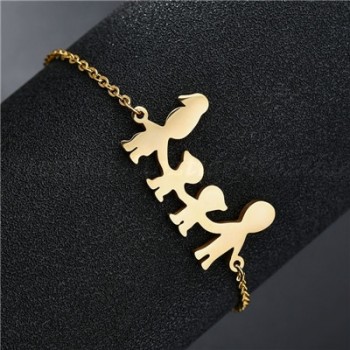 Atoztide Fashion Stainless Steel Figure Family Bracelets With Mom Dad Girl Boy Women Charm Adjustable Gold Bracelets Kids Gift