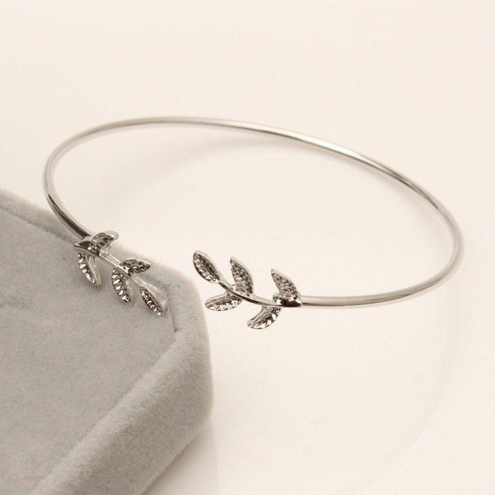 Birthday Gift Hot Summer Popular Accessories Metal Cuff Bracelets Vintage Sweet Leaf Open Adjustable Fashion Bracelet Pulseiras