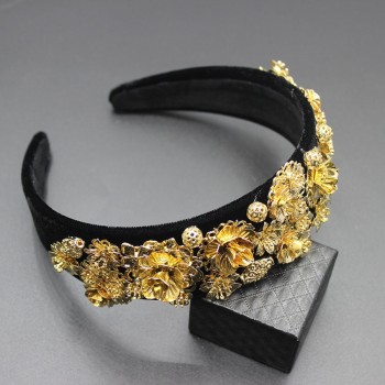 Wild geometric metal headband European and American retro Baroque gold flower headdress earrings hoop  629