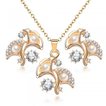 Vintage Imitation Pearl necklace Gold jewelry set for women Clear Crystal Elegant Party Gift Fashion Costume Jewelry Sets