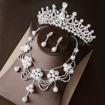 Hot Sale Noble Crystal Bridal Jewelry Sets Hotsale Silver Fashion Wedding Jewelry Tiara Necklace Earrings for Brides Bridesmaids