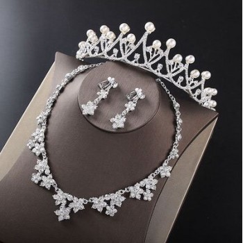 Hot Sale Noble Crystal Bridal Jewelry Sets Hotsale Silver Fashion Wedding Jewelry Tiara Necklace Earrings for Brides Bridesmaids