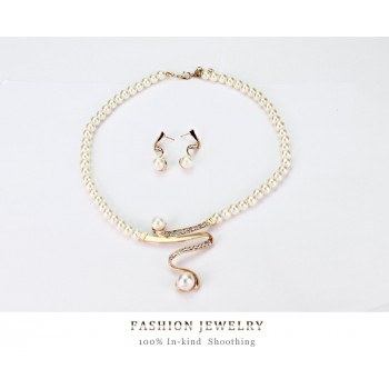 Fashion Simulated Pearl Bridal Jewelry Sets Women Luxury Crystal Imitation Metallic Ribbon Pendant Choker Necklace Earrings Set