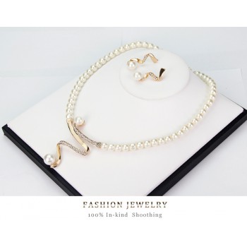 Fashion Simulated Pearl Bridal Jewelry Sets Women Luxury Crystal Imitation Metallic Ribbon Pendant Choker Necklace Earrings Set