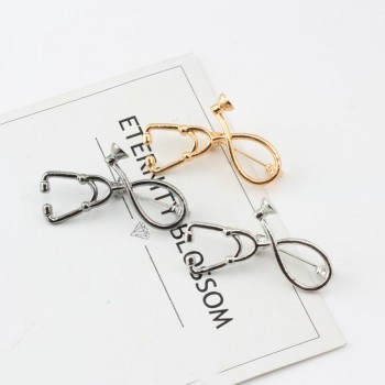 High Quality 2 Style Brooches Doctor Nurse Stethoscope Brooch Medical Jewelry Enamel Pin Denim Jackets Collar Badge Pins Button