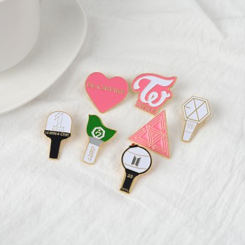 Kpop Fandom Metal Badge Pin Bangtan Army Blackpink EXO GOT7 SEVENTEEN TWICE WANNA ONE Lightstick and Logo Design Pin back