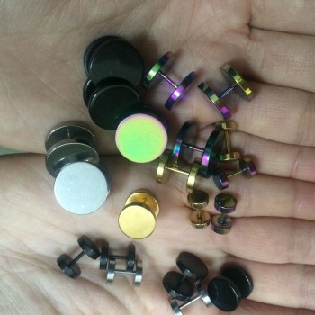 2Pcs Gold Black Stainless Steel Cheater Faux Fake Ear Plugs Flesh Tunnel Gauges Tapers Stretcher Earring 6-14mm