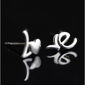 OMHXZJ wholesale Fashion jewelry beautiful girl sexy woman English alphabet heart Love 925 sterling silver Stud earrings YS111