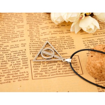 movie jewelry Europe necklace Luna Cinema Harry the Deathly Hallows triangle pendant silver bronze with leather chain charming