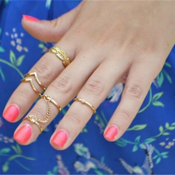 QCOOLJLY New 6pcs /lot Shiny Punk style Gold Color Stacking midi Finger Knuckle rings Charm Leaf Ring Set for women Jewelry