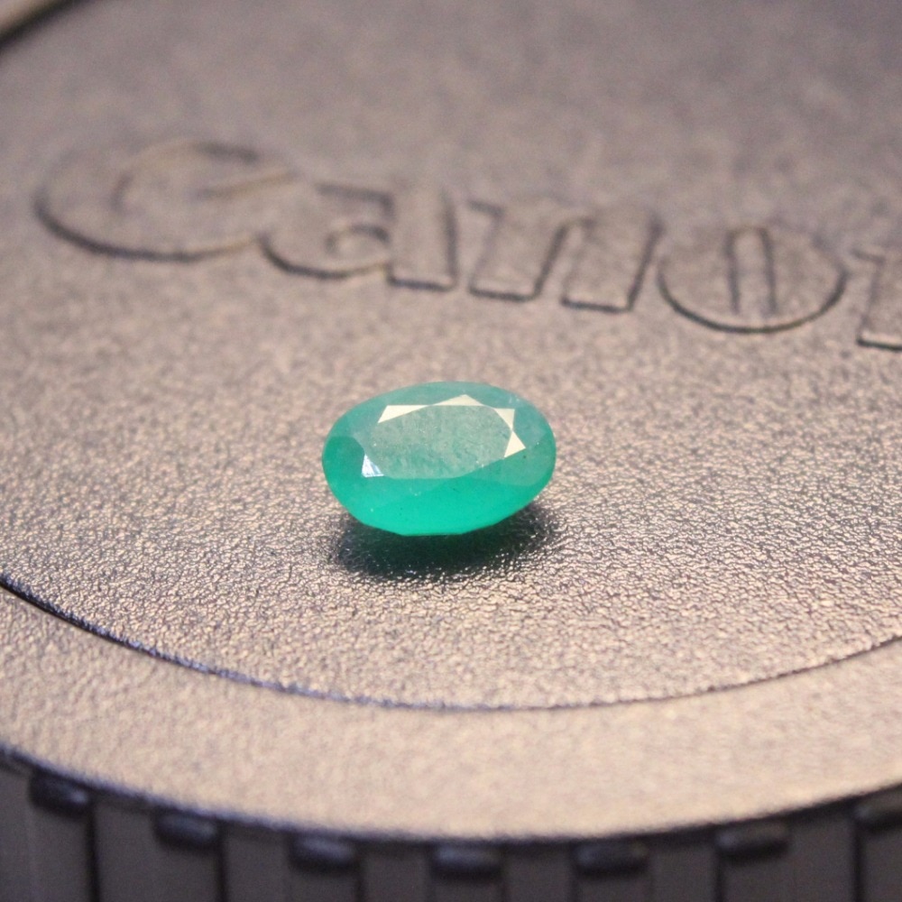 Promotion natural Emerald loose stone  oval shape 0.6 ct to 1.2 ct natural Columbia emerald loose stone for ring