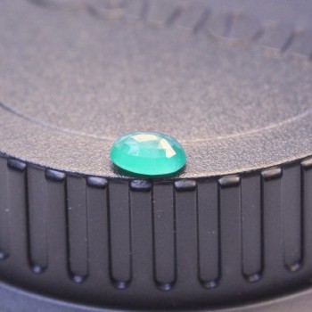 Promotion natural Emerald loose stone  oval shape 0.6 ct to 1.2 ct natural Columbia emerald loose stone for ring
