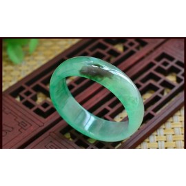 Myanmar ice through the floating green jade bracelet ice jade emerald light green jade bracelet