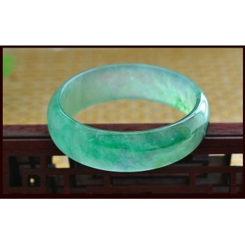 Myanmar ice through the floating green jade bracelet ice jade emerald light green jade bracelet