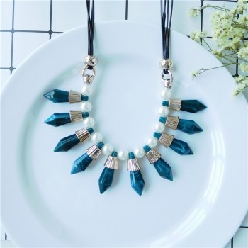 HC Fashion Acrylic Geometric Pendant amp; Necklace Women Party Choker Necklace Bohemian 2018 Charm Sweater Coat Choker Necklaces F
