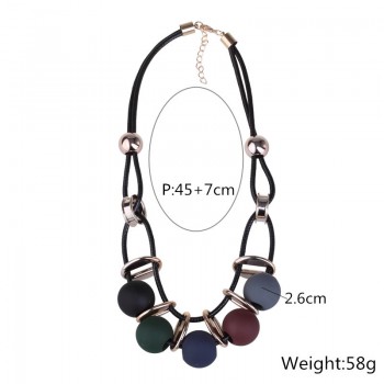 Nuovi cerchi palla perla simulata pendente della collana lunga donna catena nera gioelleria raffinata e alla moda del regalo all