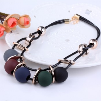 Nuovi cerchi palla perla simulata pendente della collana lunga donna catena nera gioelleria raffinata e alla moda del regalo all