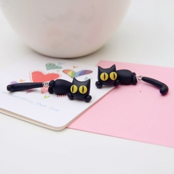 2019 New Design Fashion 100% Handmade Polymer Clay Yellow Eyes Cat 3d Animal Stud Earrings For Women Ear Stud Jewelry Brincos