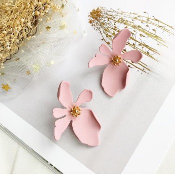 AOMU 2018 New Metal Wire Ball Colorful Acrylic Geometric Circle Irregular Flower Long Dangle Earrings For Women Girl Brinco