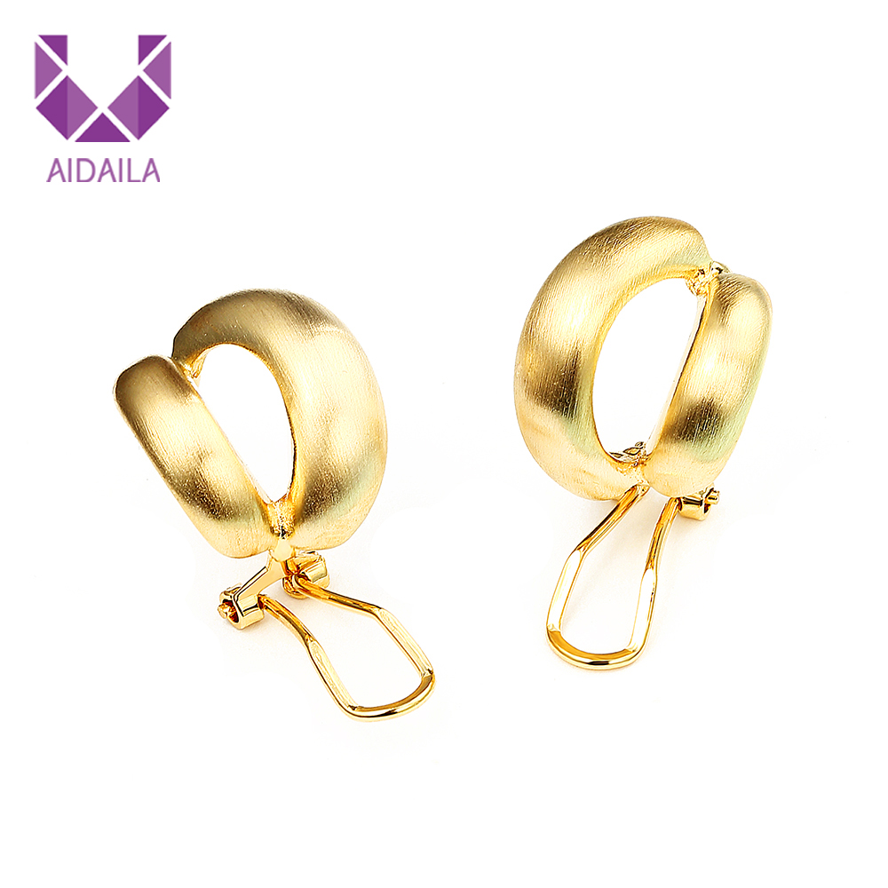 Women Clip Earrings Geometric Copper Metal Gold Silver Color High Quality New Fashion Design Gift for Office Ladies Korean Style