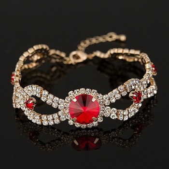 YFJEWE 2018 Women New Brand Designer Hot Sell Fashion Charm Jewelry Women Wedding Austrian Crystal Bracelet For Wedding B009