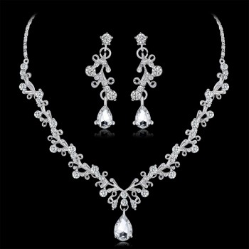 Silver Wedding Jewelry Sets Decoration Crystal Flower Bridal Jewelry Set For Women Heart Choker Necklace Earring Imitation Pearl