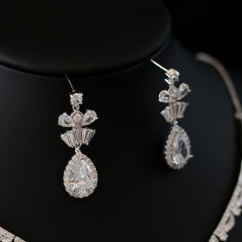 ASNORA 3pcs Cubic Zirconia Jewelry Sets Princess Bridal Wedding Crown Tiara Ornaments Necklace