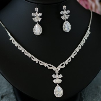 ASNORA 3pcs Cubic Zirconia Jewelry Sets Princess Bridal Wedding Crown Tiara Ornaments Necklace