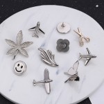 i-Remiel Maple Leaf Smiling Face Aircraft Brooch 2018 Mens Suit Lapel Pins Brooches Butterfly Jewelry Shirt Collar Accessories