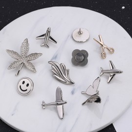 i-Remiel Maple Leaf Smiling Face Aircraft Brooch 2018 Mens Suit Lapel Pins Brooches Butterfly Jewelry Shirt Collar Accessories