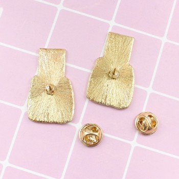 WEISHUOLI New Cute Camera Castle Fashion Enamel Adult Brooches Wholesale Cartoon Metal Women Brooch Pin