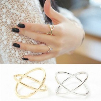 2019 fashion of the new X thermal model of finger gelenke women  surrounding three-dimensional hollow ring cross hot fashion in