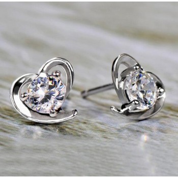 OMHXZJ Wholesale Fashion girl woman jewelry AAA zircon Amethyst purple heart 925 Sterling silver Stud earrings YS16