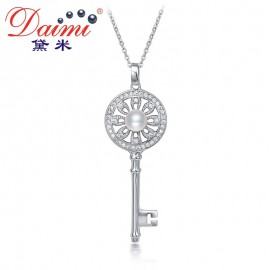 DAIMI 925 Sterling Silver Jewelry Pendant Necklace Shiny Key Pendant 5-6mm White Pearl Pendant
