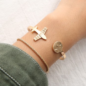 New Fashion Female Gold Color Bangle Bracelets For Women 2018 Personality Airplane Pattern Bracelet Set Jewelry Christmas Gifts