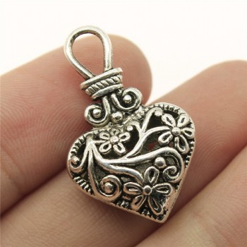 WYSIWYG 2pcs 31x19x9mm 3D Heart Charm Charms Flower Pattern 3D Flowers Heart Hollow Charm Vintage 3D Hollow Flowers Heart Charms