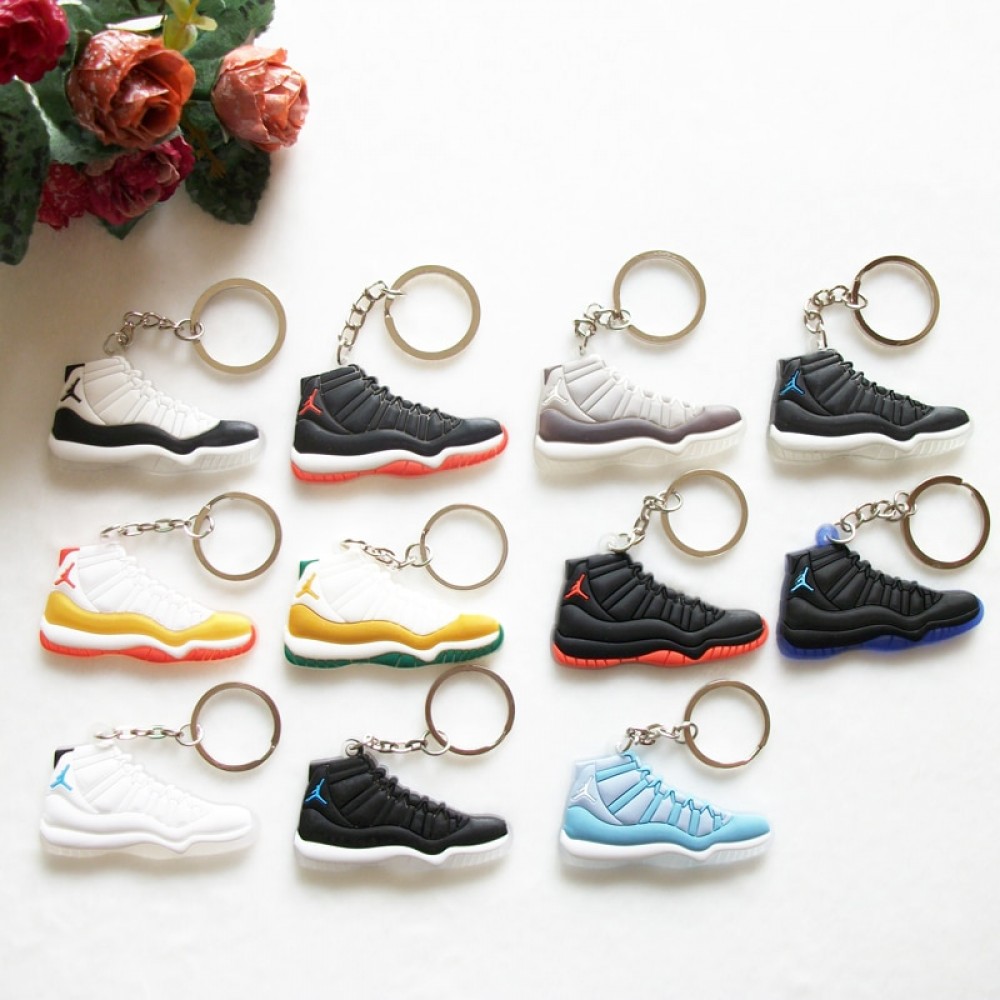 17 Color Mini Silicone Jordan 11 Keychain Bag Charm Woman Men Kids Key Ring Gifts Sneaker Key Holder Accessories Shoes Key Chain